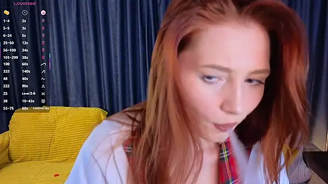 Snapshot of KathrinTith chatting on 11.19.25 KathrinTith online show from 11.19.25