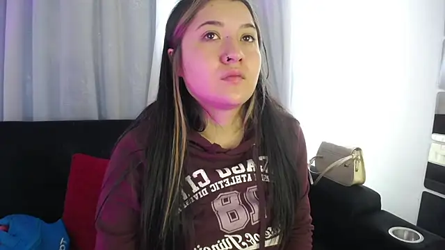 Annie A  online show from 09.23.25