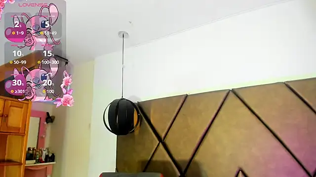 PenelopeGuzman   online show from 05.23.26