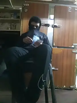 Snapshot of boy_arabe_20 chatting on 02.18.26 boy arabe 20 online show from 02.18.26