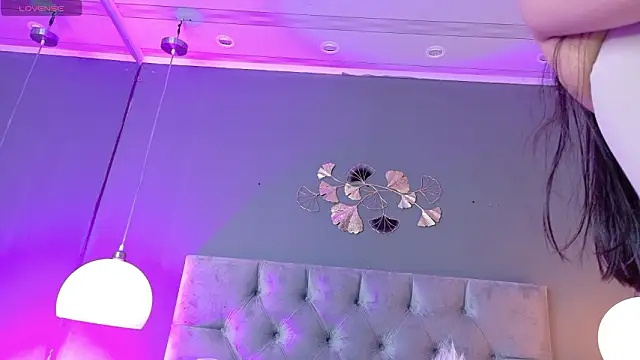 kendalFox  online show from 02.19.26