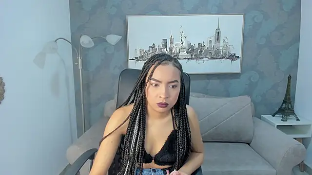 Snapshot of Lucia_jane chatting on 05.14.26 Lucia jane online show from 05.14.26