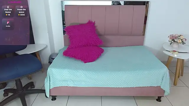 Snapshot of SammySmall_F_w chatting on 01.17.26 SammySmall F w online show from 01.17.26