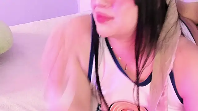 Snapshot of Camila_Matinez_ chatting on 02.26.26 Camila Matinez online show from 02.26.26