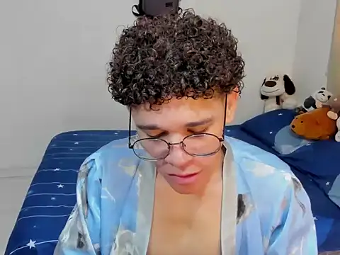 Tom Blues online show from 10.21.25