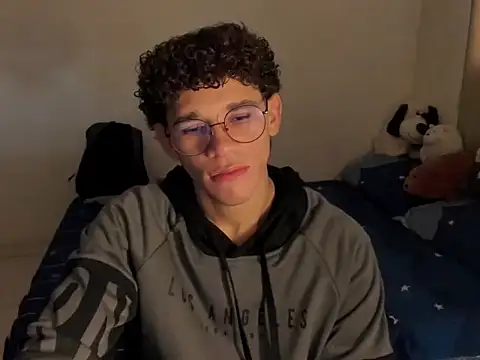 Tom Blues online show from 10.27.25