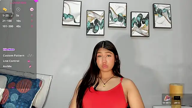 Snapshot of KimTayloor1 chatting on 10.02.25 KimTayloor1 online show from 10.02.25