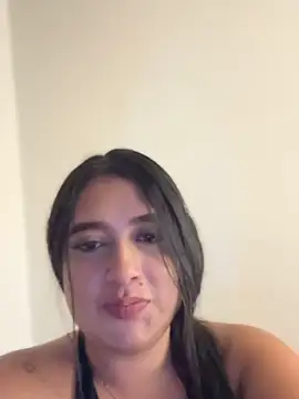 Snapshot of Emiily_Moore1 chatting on 11.28.25 Emiily Moore1 online show from 11.28.25