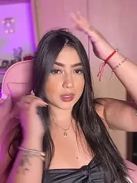 Snapshot of Emiily_Moore1 chatting on 02.15.26 Emiily Moore1 online show from 02.15.26