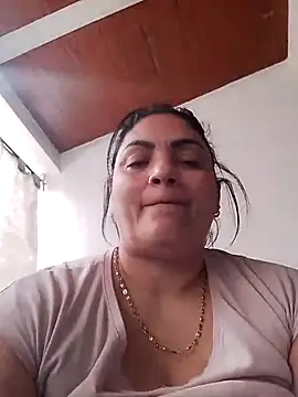 tiffany Johnson1 online show from 10.15.25