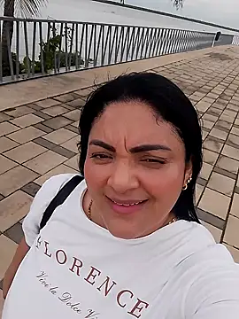 tiffany Johnson1 online show from 10.24.25