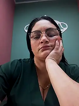 tiffany Johnson1 online show from 11.20.25