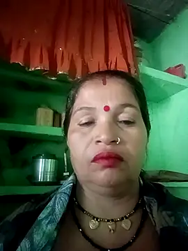 Snapshot of Manavi_x chatting on 10.15.25 Manavi x online show from 10.15.25