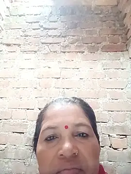 Manavi x online show from 08.04.26