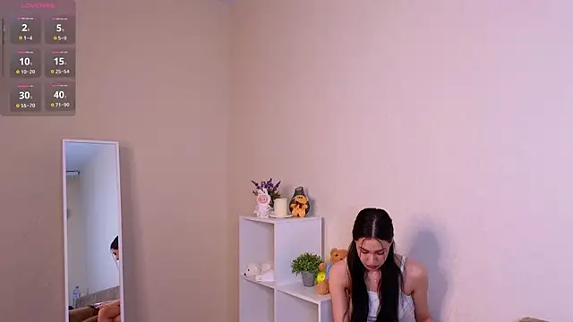 miacuteeee online show from 10.24.25