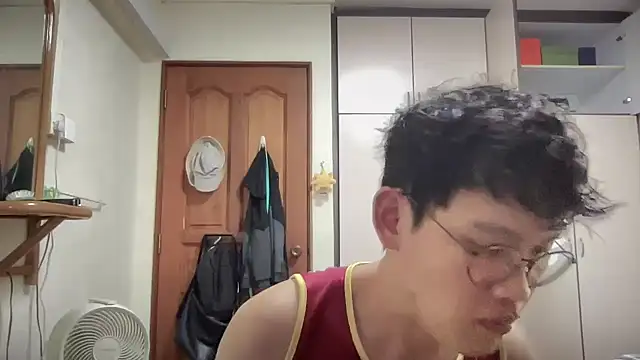 Passionatetwink2 online show from 09.17.25