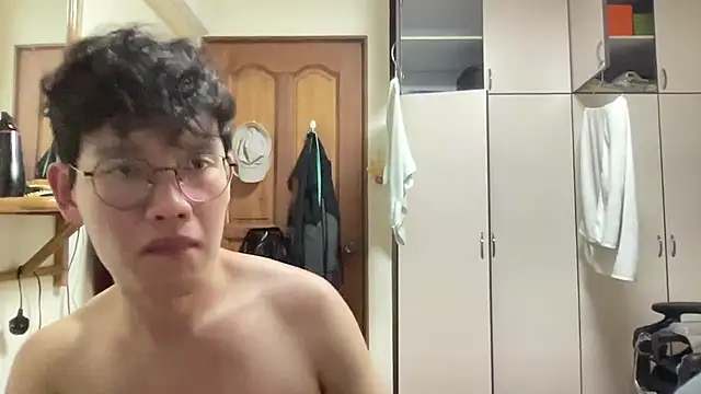 Passionatetwink2 online show from 09.24.25