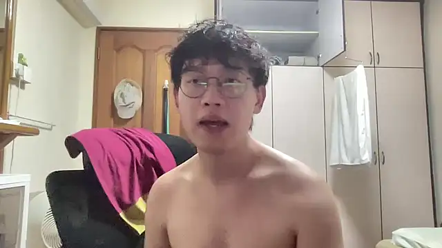 Passionatetwink2 online show from 02.13.26