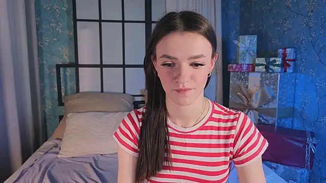 E l i z e  online show from 11.26.25