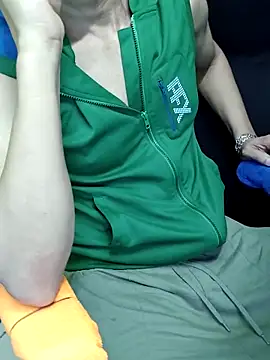 Snapshot of chocolate_alone chatting on 10.28.25 chocolate alone online show from 10.28.25