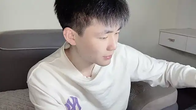 Snapshot of xiaoyang5200 chatting on 10.21.25 xiaoyang5200 online show from 10.21.25