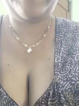 Geetha227 online show from 09.28.25