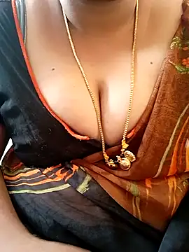 Snapshot of Geetha227 chatting on 04.19.26 Geetha227 online show from 04.19.26