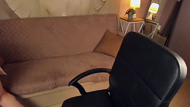 Snapshot of SandraEleson chatting on 11.21.25 SandraEleson online show from 11.21.25