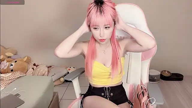 Snapshot of jiajia_0902 chatting on 09.18.25 jiajia 0902 online show from 09.18.25