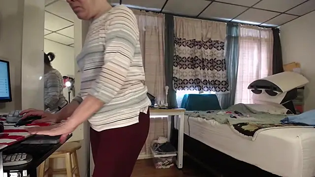 ANALTRAINING4U2 online show from 02.26.25