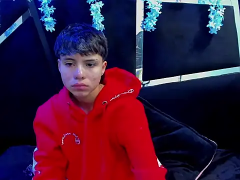 Snapshot of Bruno_Cruzz chatting on 09.15.25 Bruno Cruzz online show from 09.15.25