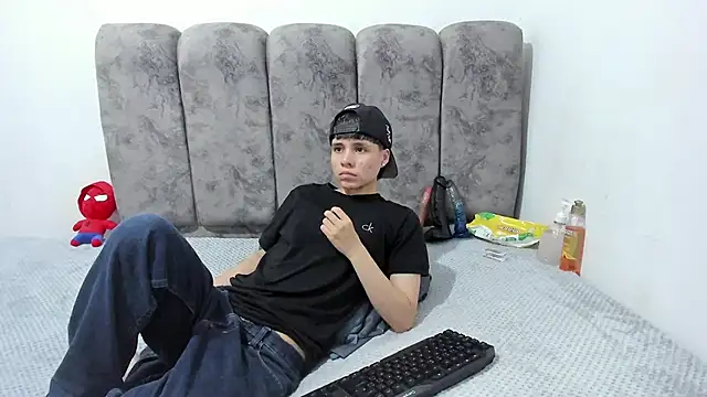 Bruno Cruzz online show from 06.13.26
