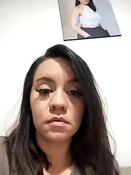 Sky Junne online show from 09.12.25