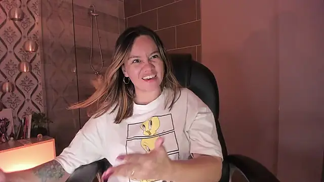 Sky Junne online show from 03.13.26