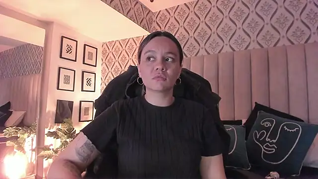 Sky Junne online show from 03.19.26