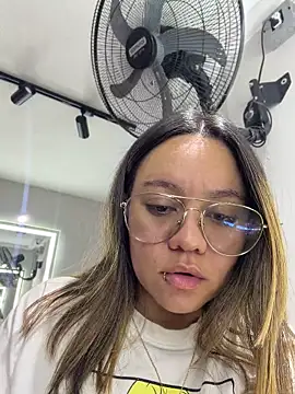 Sky Junne online show from 04.13.26