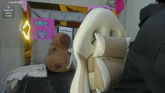 sophiievv online show from 11.23.25