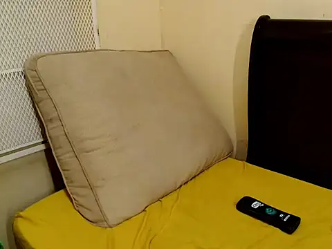 Snapshot of Kudziy chatting on 11.10.25 Kudziy online show from 11.10.25