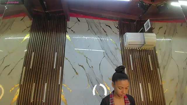 VictoriaDuart online show from 03.28.26