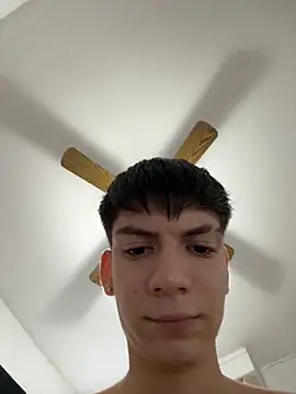 Snapshot of Luck__090 chatting on 11.04.25 Luck 090 online show from 11.04.25