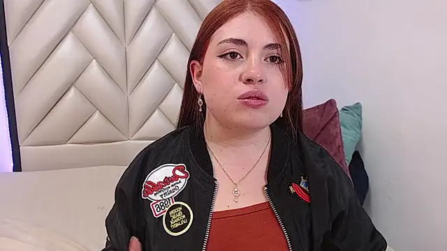 Snapshot of Vicluxxx chatting on 11.11.25 Vicluxxx online show from 11.11.25