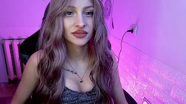 Snapshot of girlfriend_night17 chatting on 02.24.26 girlfriend night17 online show from 02.24.26