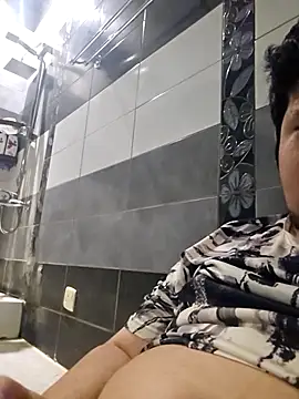 Snapshot of jedoo1213 chatting on 10.30.25 jedoo1213 online show from 10.30.25