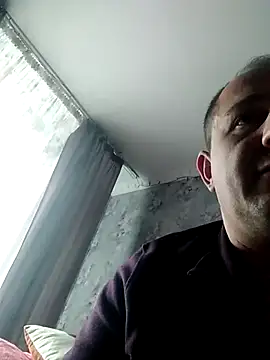 Snapshot of zurab39 chatting on 10.25.25 zurab39 online show from 10.25.25