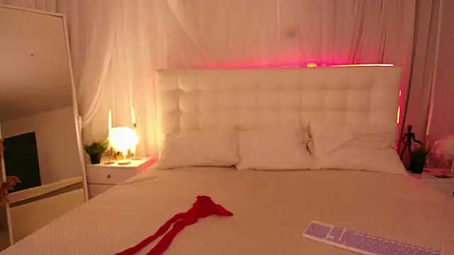 Lilit 1Love online show from 09.30.25