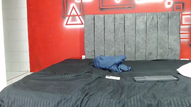 Snapshot of catalina_hard_love chatting on 10.02.25 catalina hard love online show from 10.02.25