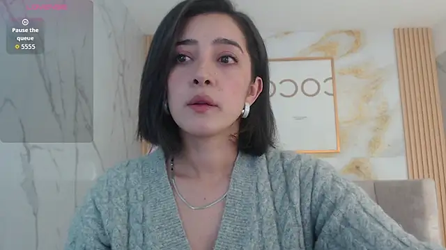 Snapshot of sara_lopez_s chatting on 10.23.25 sara lopez s online show from 10.23.25