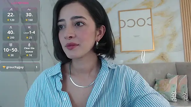 Snapshot of sara_lopez_s chatting on 10.29.25 sara lopez s online show from 10.29.25