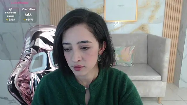 Snapshot of sara_lopez_s chatting on 11.13.25 sara lopez s online show from 11.13.25