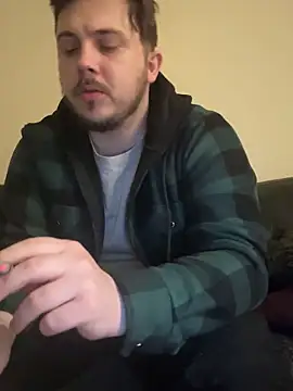 Snapshot of XXKieran chatting on 02.14.26 XXKieran online show from 02.14.26